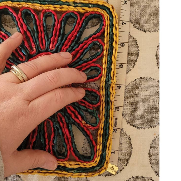 Vintage Wicker Rattan Colorful Trivet Hot Pad - Picture 3 of 4